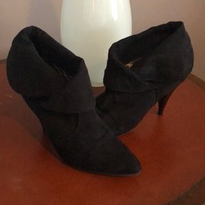 Dana Buchman heel booties